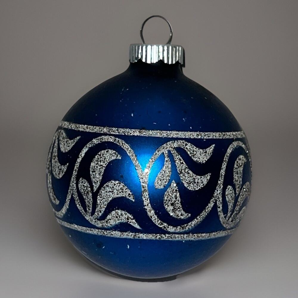 Shiny Brite Blue Ornament Stencil Glitter Mica Vine Vtg MCM Glass Christmas Ball